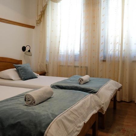 Bed And Breakfast Vijecnica Saraievo Exterior foto