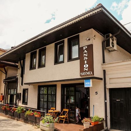 Bed And Breakfast Vijecnica Saraievo Exterior foto
