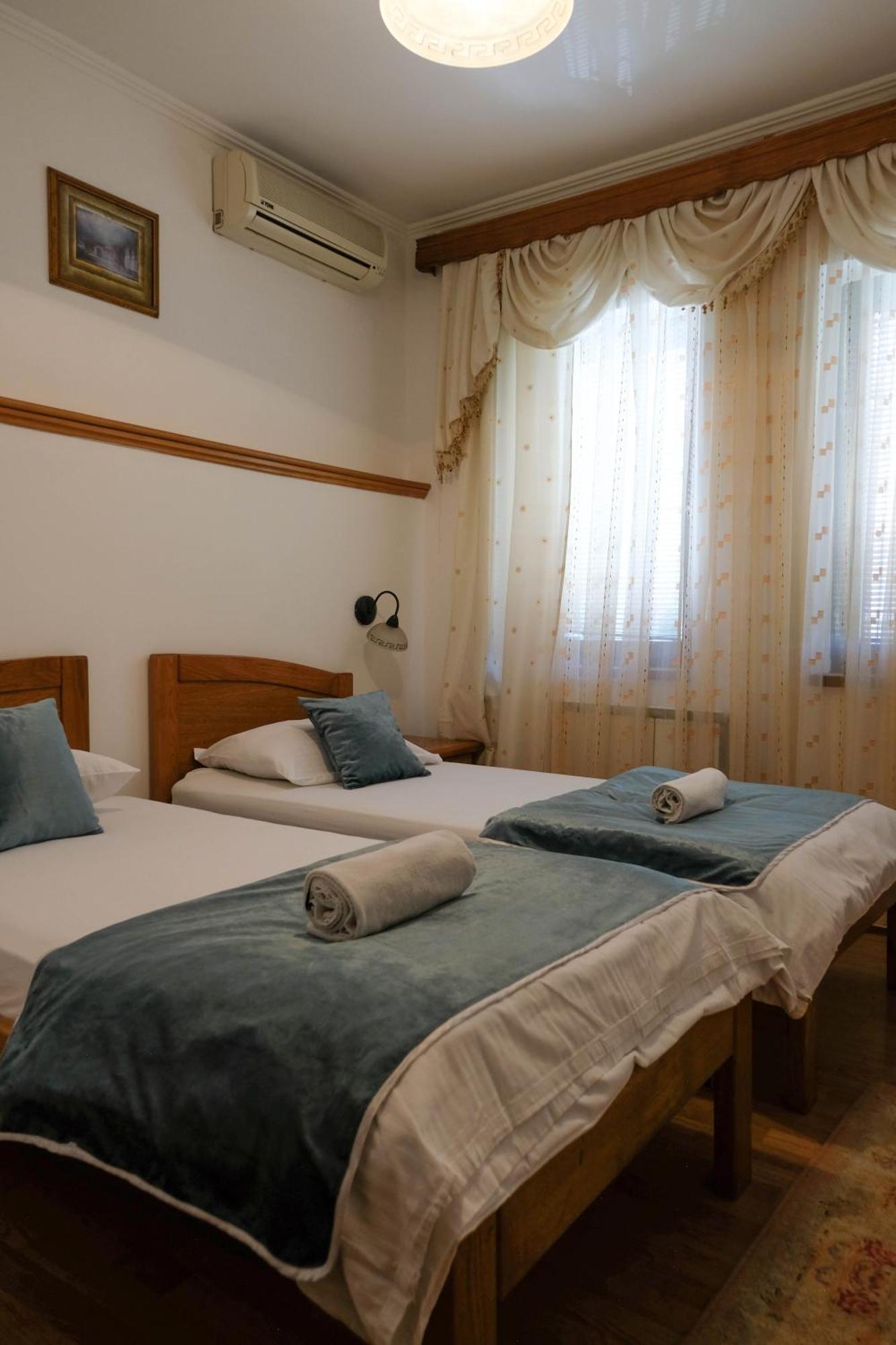 Bed And Breakfast Vijecnica Saraievo Exterior foto